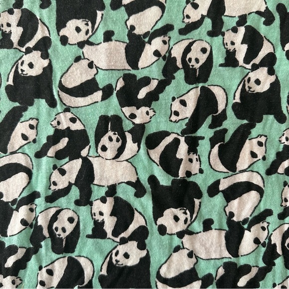 Urban Outfitters Mint Panda V Neck T - Picture 4 of 6